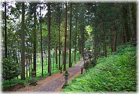 画像:加多志波神社の参道