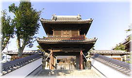 画像:龍興寺山門