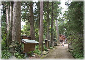 画像:原地神社参道